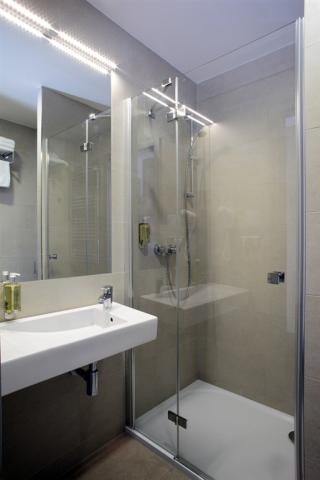 hotel-jezerka-ceska-republika-sec-apartman-koupelna (2).jpg