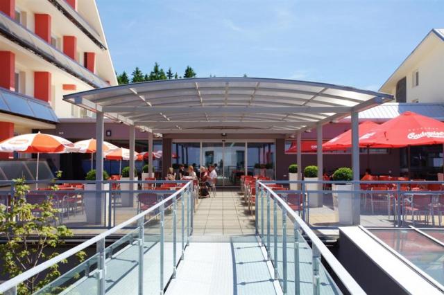 hotel-jezerka-ceska-republika-sec-restaurace-terasa.jpg