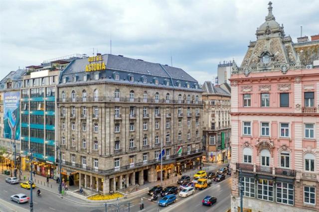 danubius-hotel-astoria-city-center-madarsko-budapest-pohled-na-