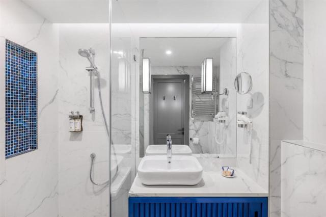 danubius-hotel-astoria-city-center-madarsko-budapest-dvouluzkov