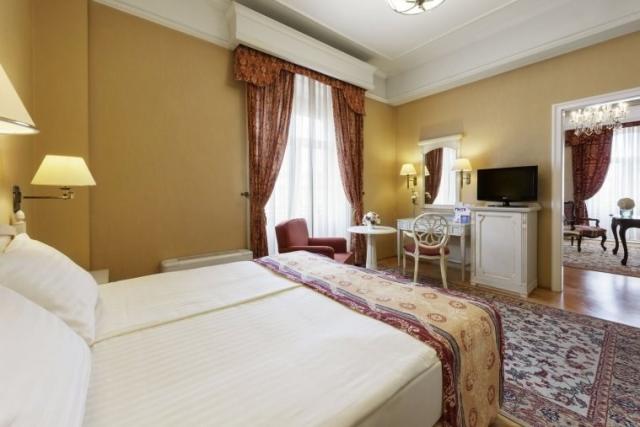danubius-hotel-astoria-city-center-madarsko-budapest-apartman-c