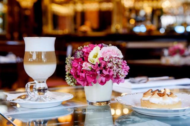 danubius-hotel-astoria-city-center-madarsko-budapest-restaurace