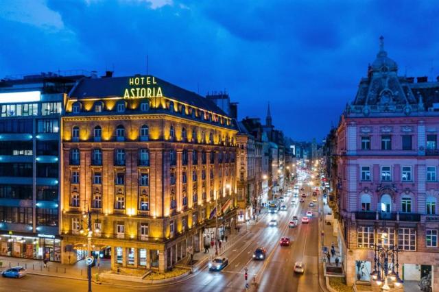 danubius-hotel-astoria-city-center-madarsko-budapest-pohled-na-