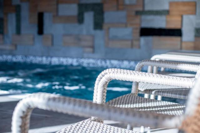 hotel-amenity-ceska-republika-spindleruv-mlyn-wellness-bazen.jp