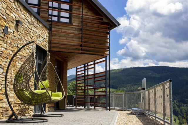 hotel-amenity-ceska-republika-spindleruv-mlyn-terasa.jpg