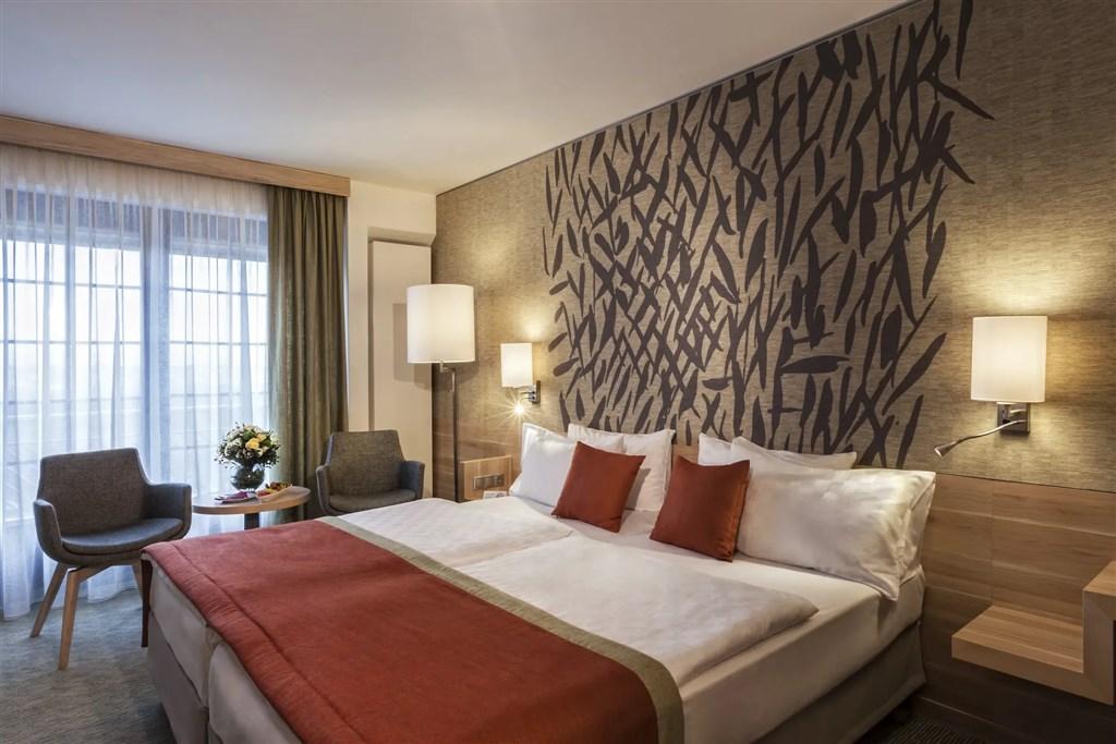 hotel-thermal-aqua-madarsko-heviz-dvouluzkovy-pokoj-superior.pn