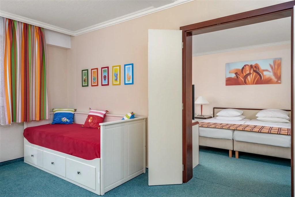 hotel-thermal-aqua-madarsko-heviz-rodinny-apartman (2).png