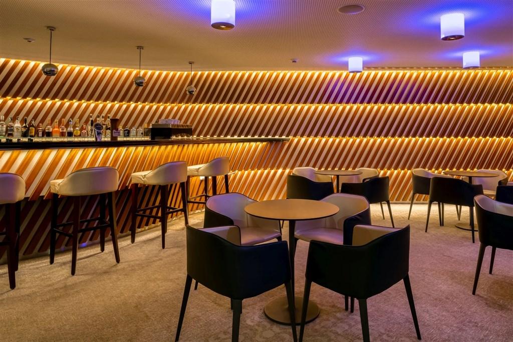 hotel-thermal-aqua-madarsko-heviz-bar (2).png