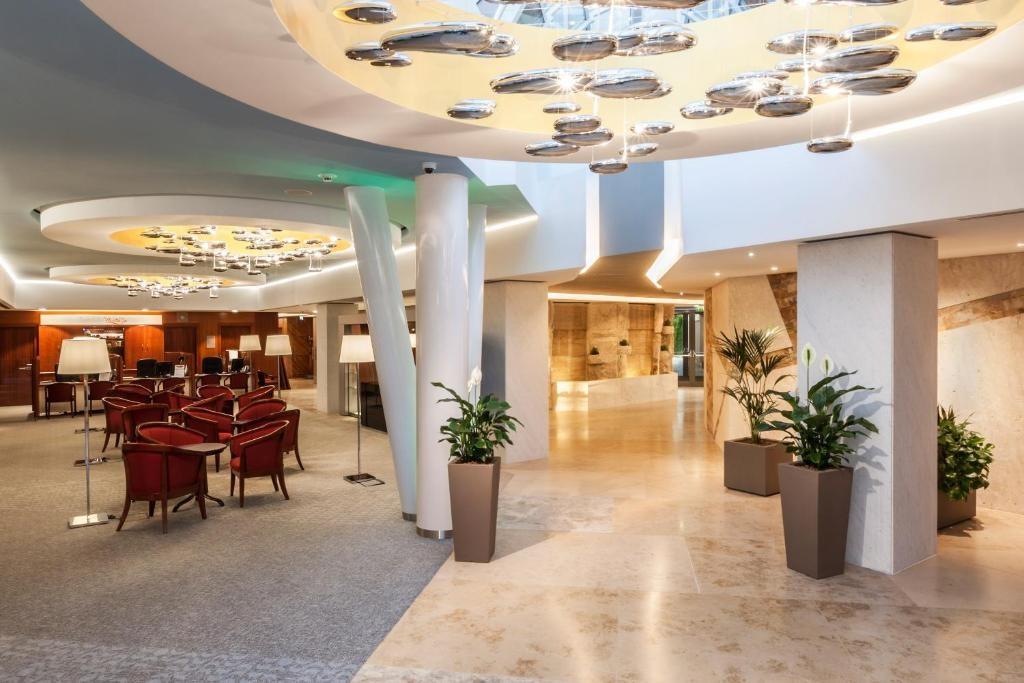 hotel-thermal-aqua-madarsko-heviz-lobby.jpg