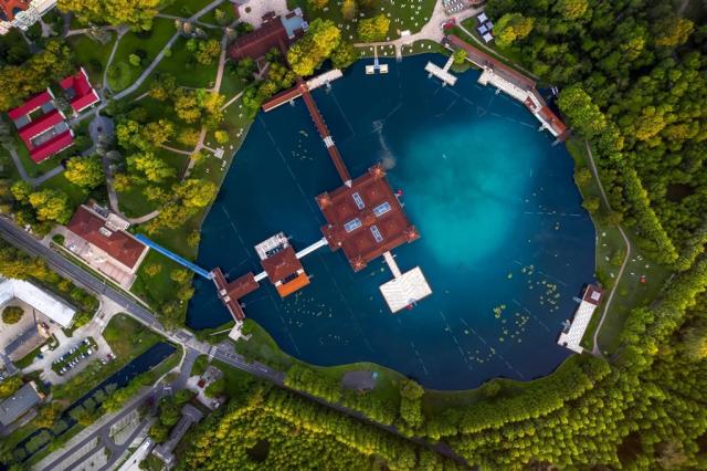 hotel-thermal-aqua-madarsko-heviz-lazne.png