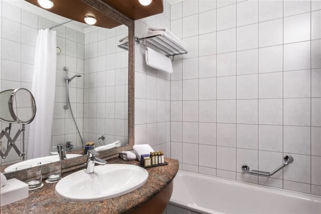 hotel-thermal-heviz-madarsko-heviz-dvouluzkovy-pokoj-superior-k