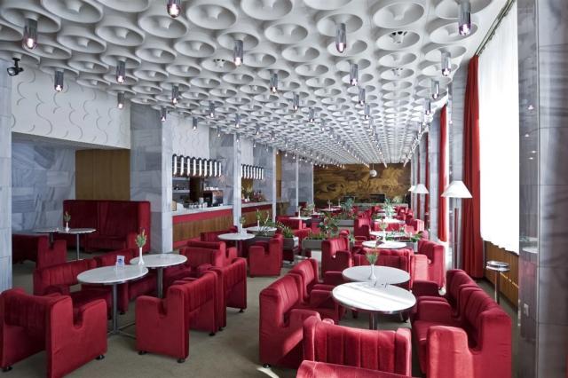 hotel-thermal-heviz-madarsko-heviz-kavarna.png