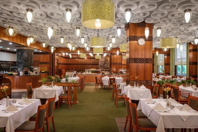 hotel-thermal-heviz-madarsko-heviz-restaurace (2).png