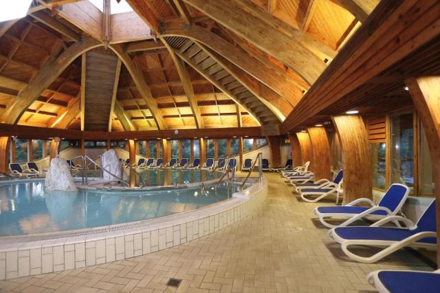 hotel-thermal-heviz-madarsko-heviz-vnitrni-bazen.jpg