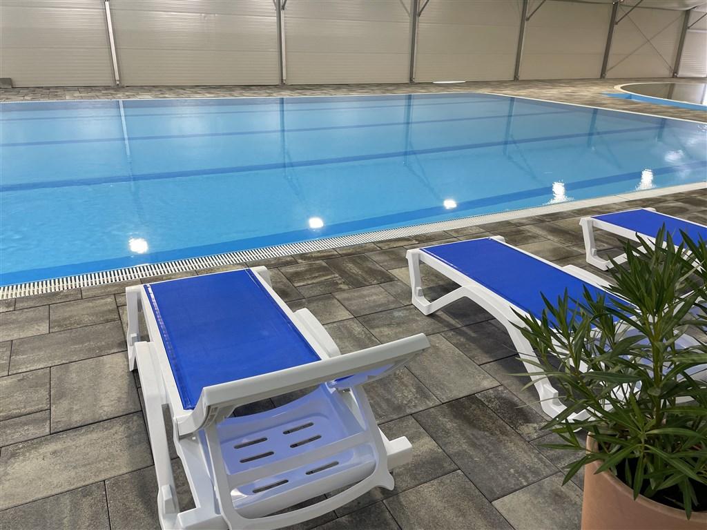 hotel-gyirmot-madarsko-gyor-wellness-bazen.jpg