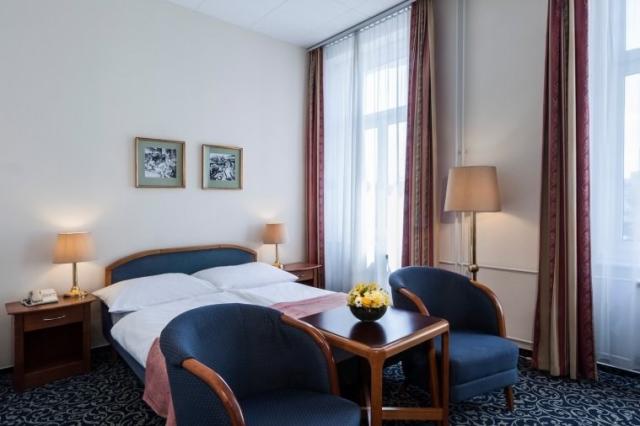 hotel-danubius-raba-madarsko-gyor-dvouluzkovy-pokoj-standard-pl