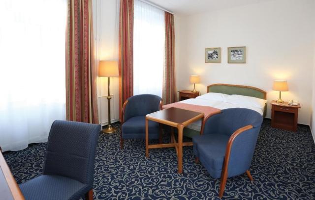 hotel-danubius-raba-madarsko-gyor-dvouluzkovy-pokoj-standard-pl