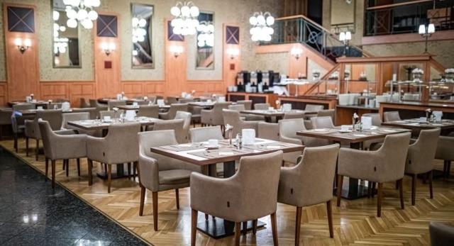 hotel-danubius-raba-madarsko-gyor-restaurace.jpg