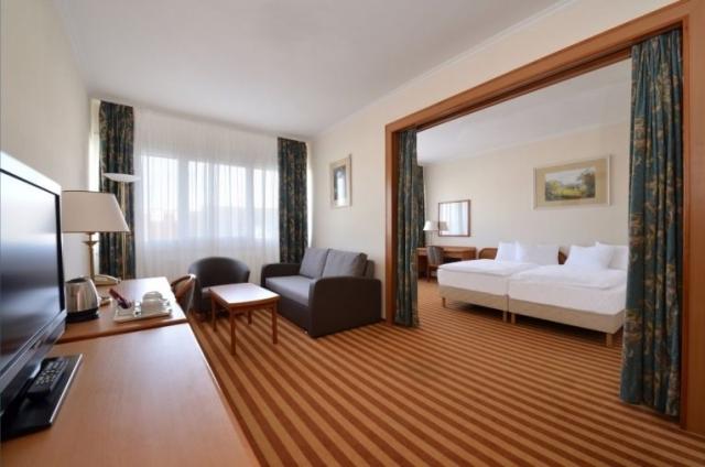 hotel-danubius-raba-madarsko-gyor-dvouluzkovy-apartman (2).jpg