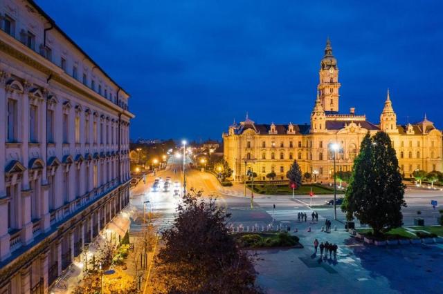 hotel-danubius-raba-madarsko-gyor-pohled-na-hotel (6).jpg