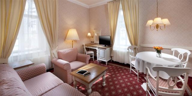 vila-alpska-ruze-ceska-republika-luhacovice-apartman (8).jpg