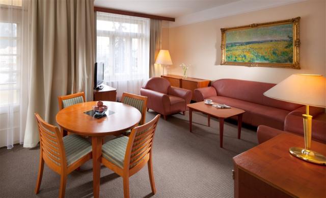 hotel-palace-ceska-republika-luhacovice-apartman (2).jpg