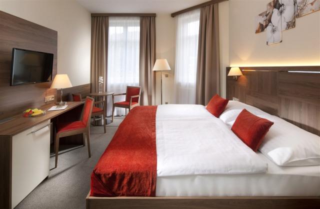hotel-riviera-ceska-republika-luhacovice-dvouluzkovy-pokoj (2).