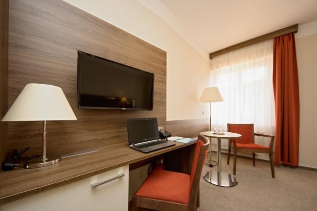 hotel-riviera-ceska-republika-luhacovice-dvouluzkovy-pokoj (3).