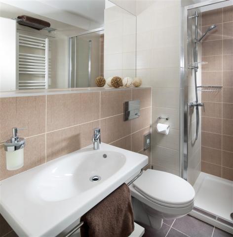 hotel-riviera-ceska-republika-luhacovice-dvouluzkovy-pokoj-koup