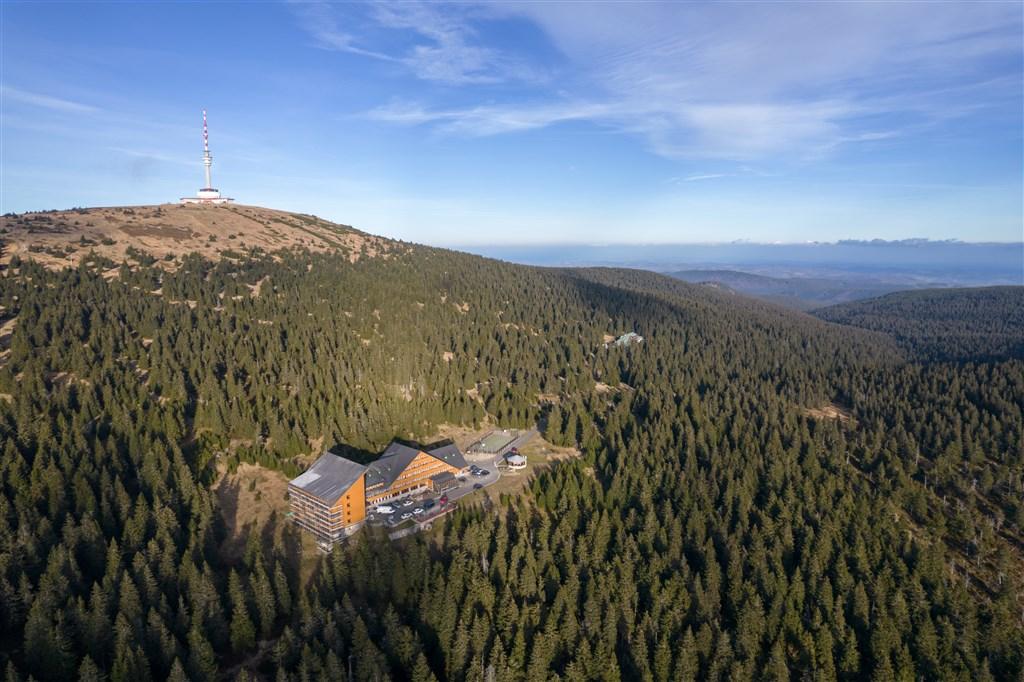 hotel-petrovy-kameny-ceska-republika-loucna-nad-desnou-pohled-n