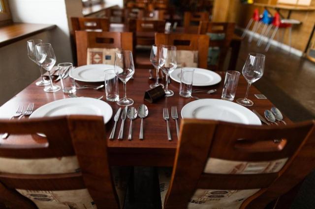 hotel-petrovy-kameny-ceska-republika-loucna-nad-desnou-restaura