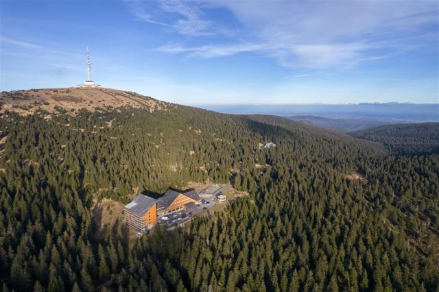 hotel-petrovy-kameny-ceska-republika-loucna-nad-desnou-pohled-n