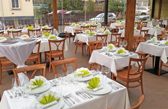 wellness-hotel-kocanda-ceska-republika-decin-restaurace (3).png