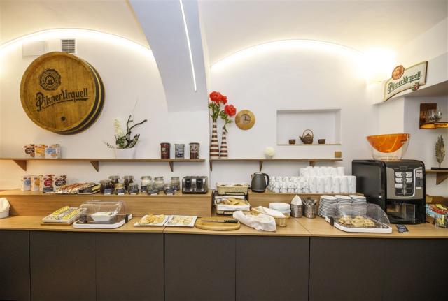 wellness-hotel-kocanda-ceska-republika-decin-restaurace-snidane