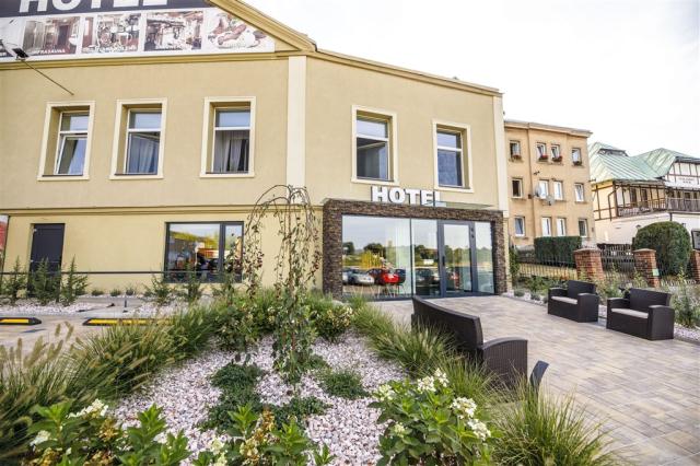 wellness-hotel-kocanda-ceska-republika-decin-pohled-na-hotel (2