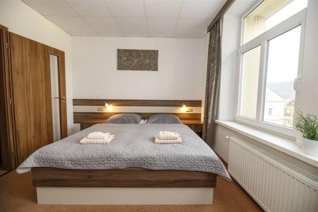wellness-hotel-kocanda-ceska-republika-decin-pokoj-standard-dvo