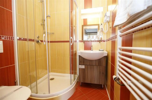 wellness-hotel-kocanda-ceska-republika-decin-pokoj-standard-dvo