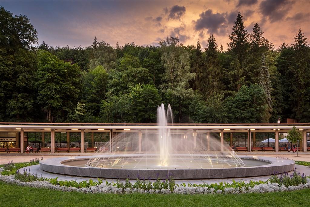 hotel-spolecensky-dum-ceska-republika-luhacovice-lazensky-areal
