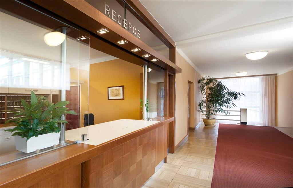hotel-spolecensky-dum-ceska-republika-luhacovice-recepce.jpg
