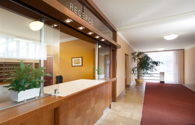 hotel-spolecensky-dum-ceska-republika-luhacovice-recepce.jpg