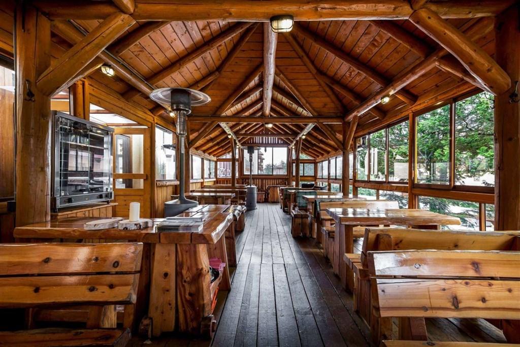 kupele-novy-smokovec-restaurace (2).jpg