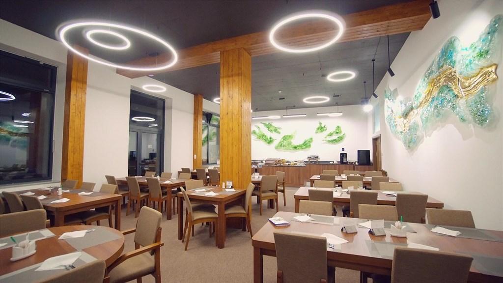 hotel-grand-II-kupele-novy-smokovec-jidelna.jpg