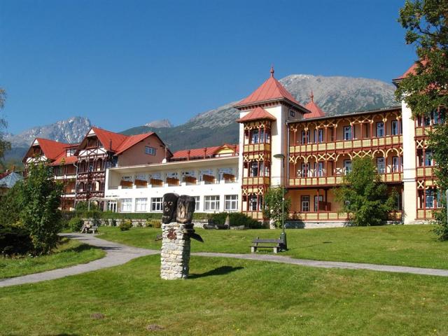 hotel-branisko-kupele-novy-smokovec-pohled-na-hotel (2).jpg