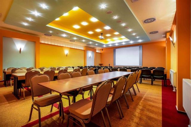 kupele-novy-smokovec-konferencni-mistnost.jpg