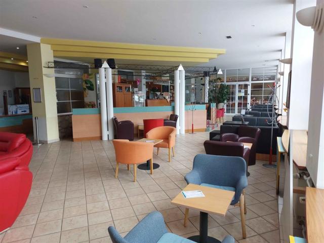 hotel-palace-kupele-novy-smokovec-denni-bar (2).jpg