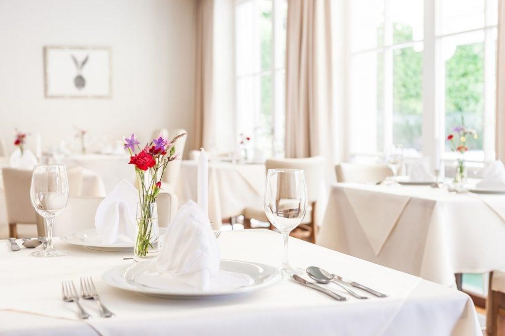 hotel-radun-luhacovice-restaurace-2.jpg