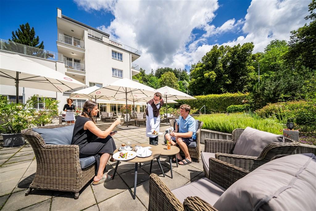 hotel_radun_restaurace_terasa.jpg