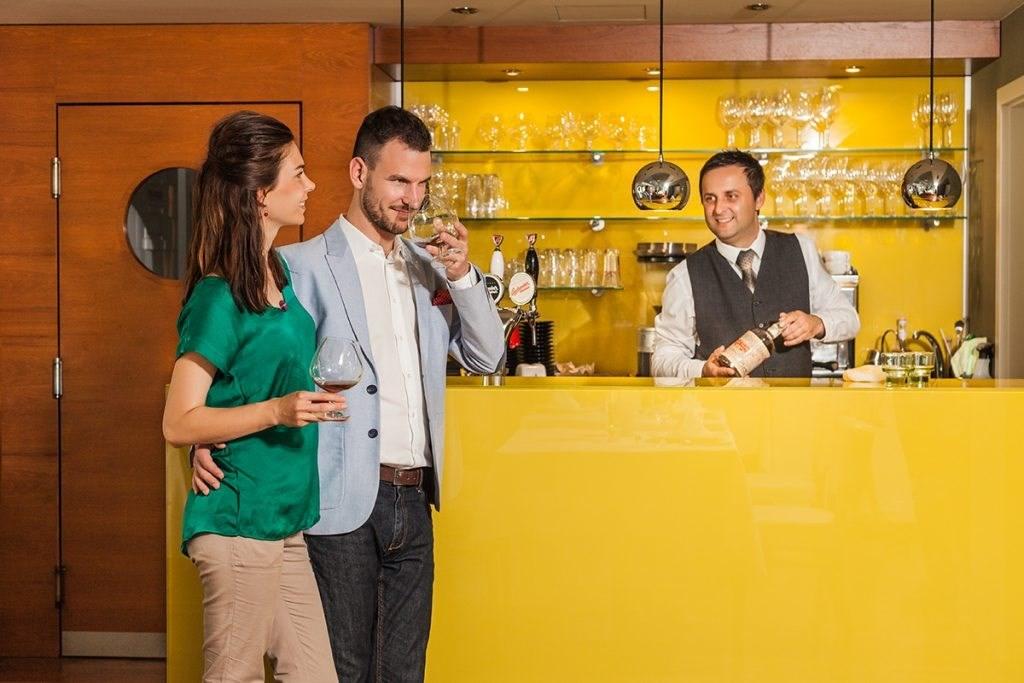 hotel-radun-luhacovice-bar-1.jpg