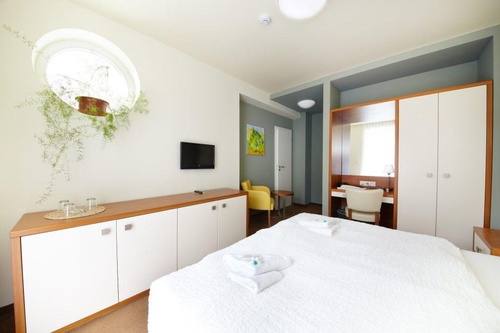 hotel-radun-luhacovice-pokoj-5.jpg