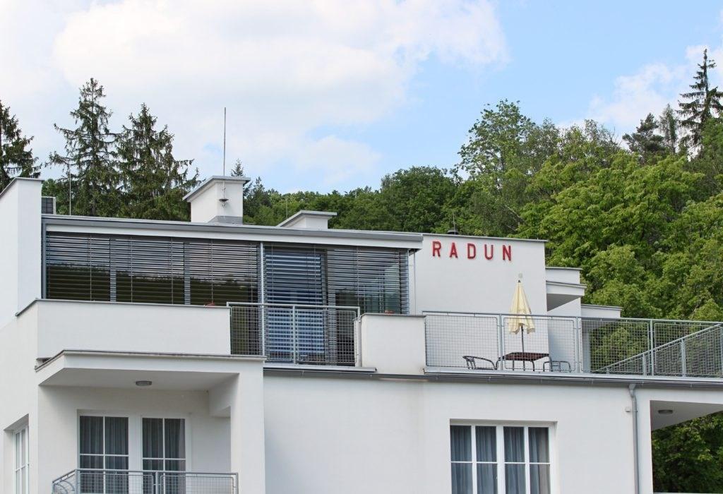 hotel-radun-ceska-republika-luhacovice-apartman-vize-balkon.jpg